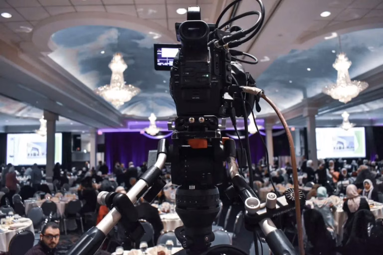 SDI vs NDI vs IP video workflows in a modern broadcast control room